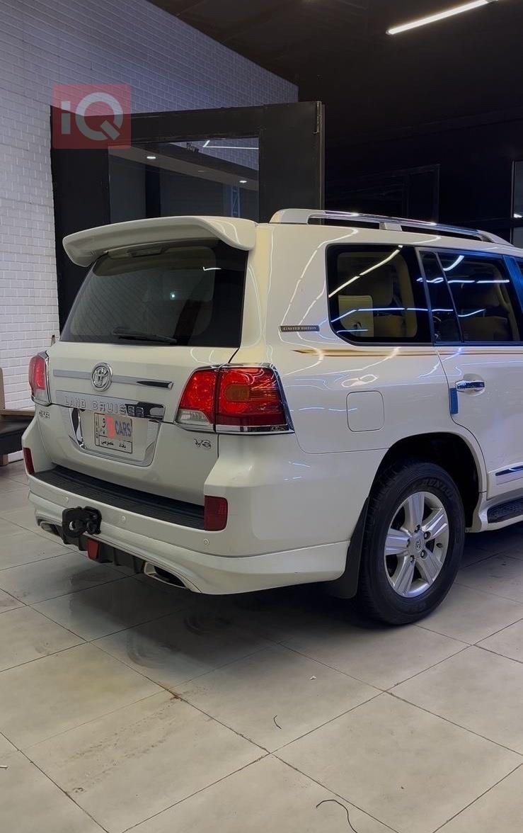 تويوتا لاندكروزر